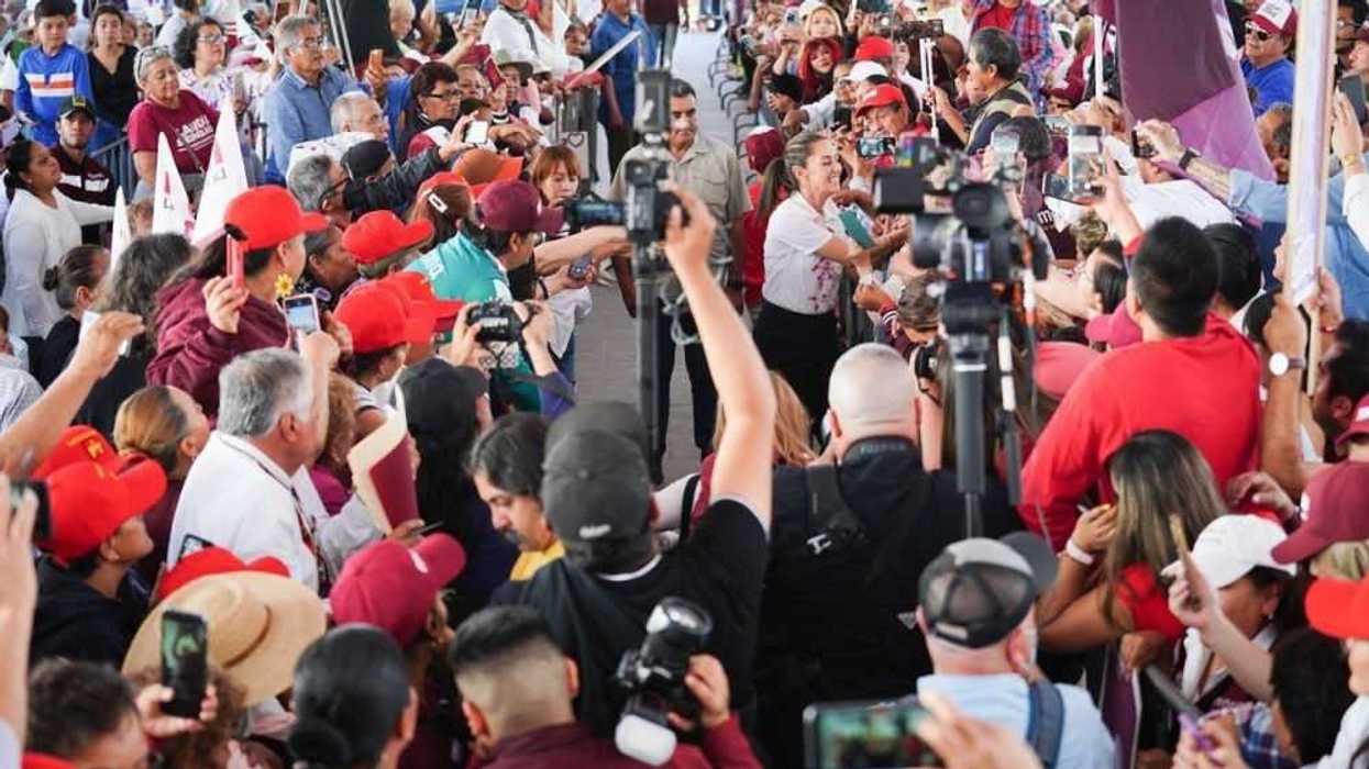 Claudia Sheinbaum promete un México seguro para las mujeres en Pedro Escobedo.