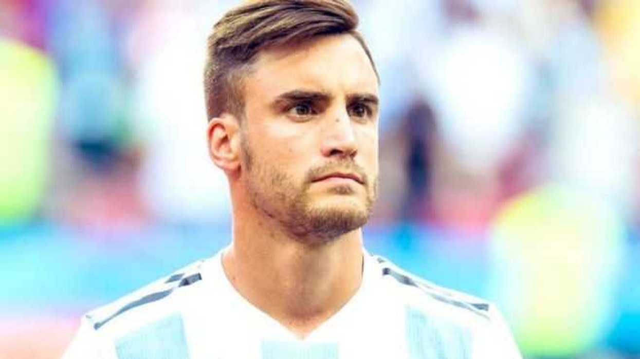 club-ajax-de-holanda-renueva-al-defensa-argentino-nicolas-tagliafico