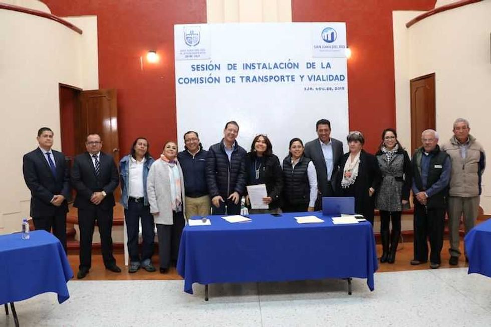 colegios ofreceran servicios a operadores del transporte en san juan del rio4