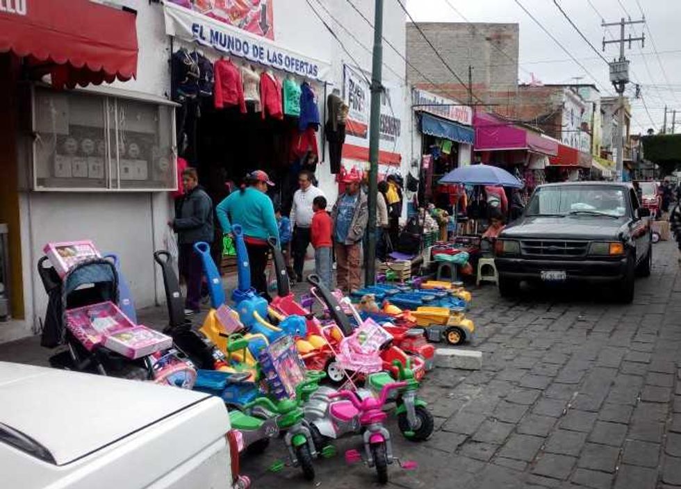 Comerciantes solicitan apoyo a municipio, en San Juan del Río