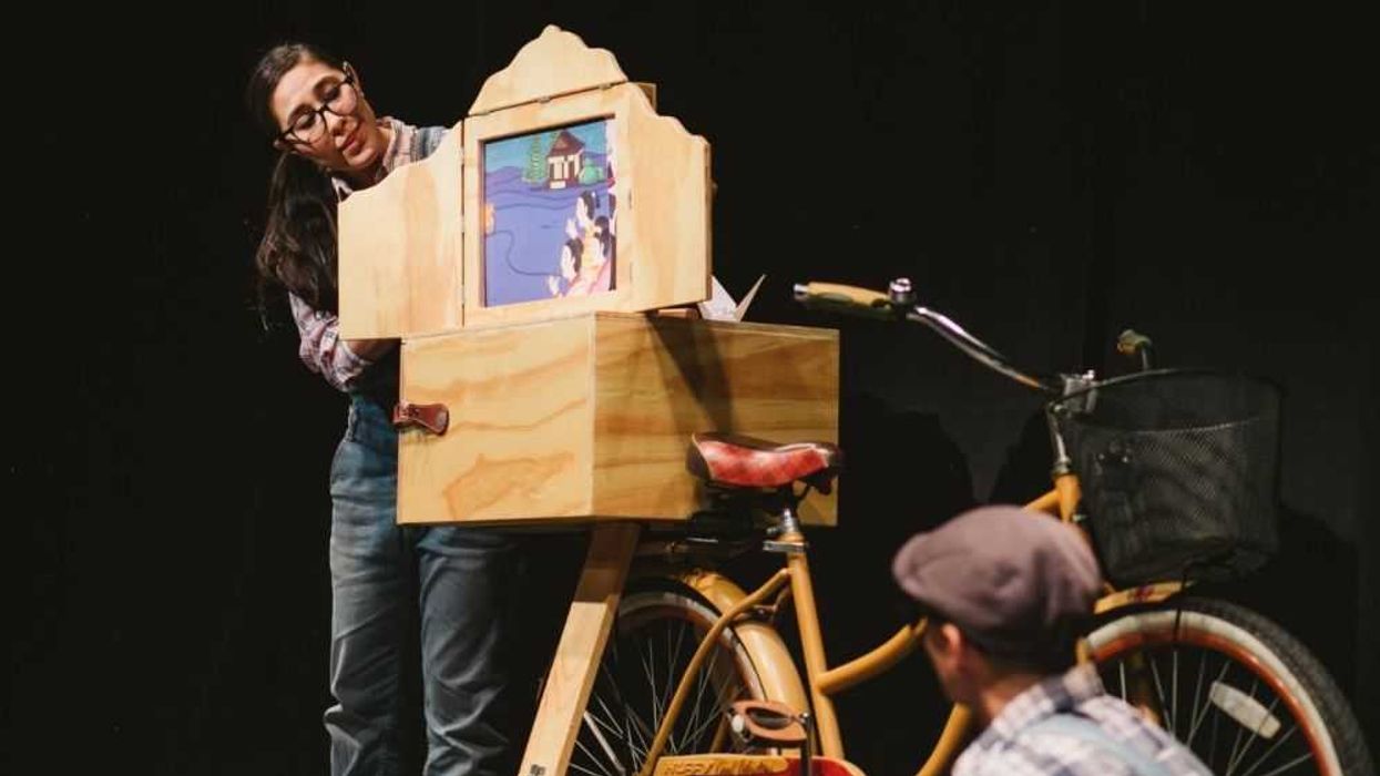 Compañía teatral Perroliebre de Morelia trae teatro a Querétaro.