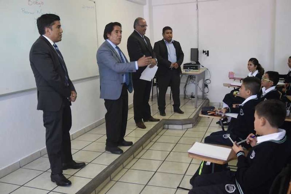 con 22 anos de experiencia colegio conin recibe a jovenes estudiantes 2