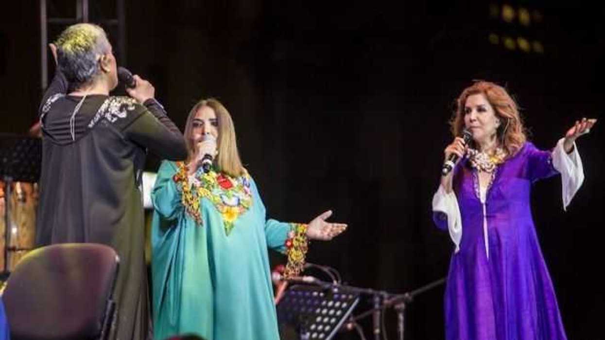 concierto-las-trres-grandes-plaza-independencia