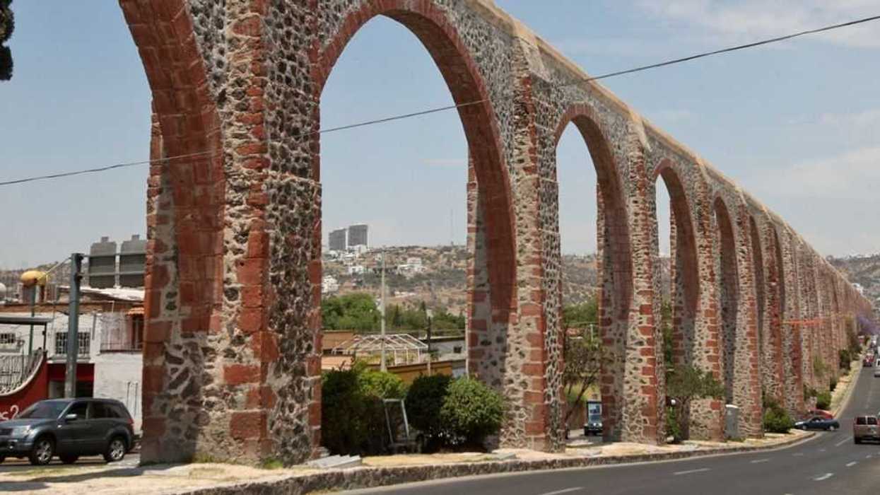 Concluida la restauración de la arquería del acueducto de Querétaro.