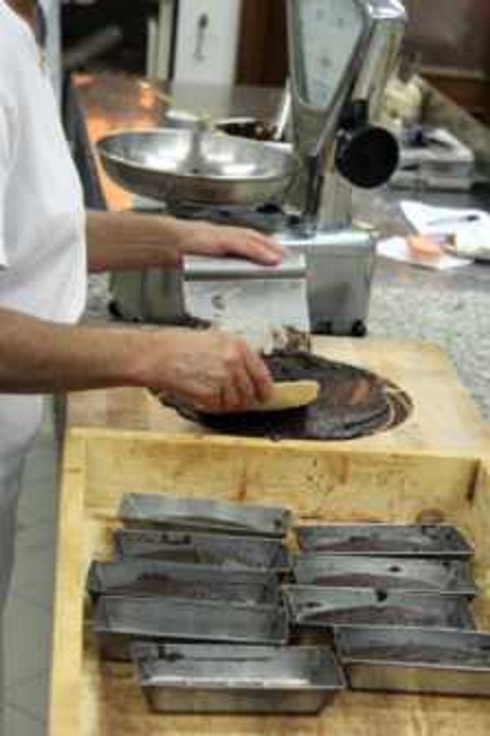 conserva modica sicilia la tradicion del chocolate azteca 9