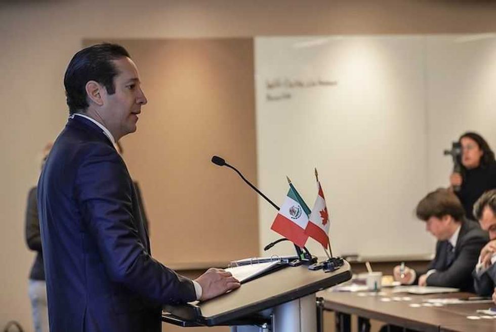 consolida gobernador inversion canadiense por 25 mdd 1