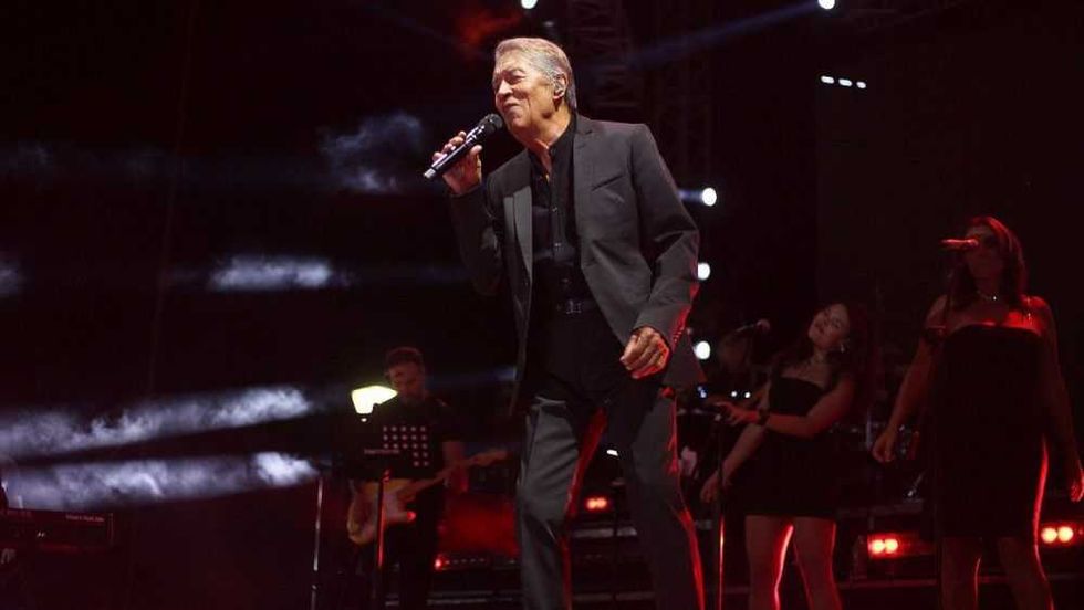 Coronación de Rosi I como reina de la Feria San Juan del Río 2024.