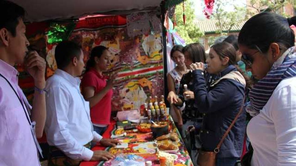 CREA COLOMBIA FESTIVAL CULTURAL Y COMERCIAL DÍA DE MUERTOS