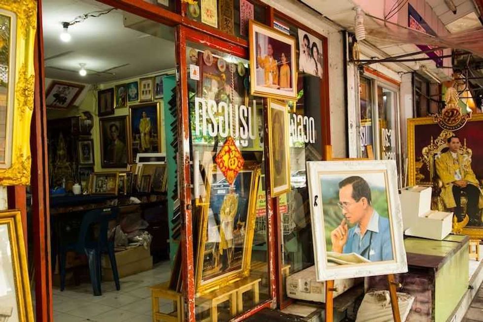 cremacion del rey bhumibol marca fin del luto ano en tailandia 3