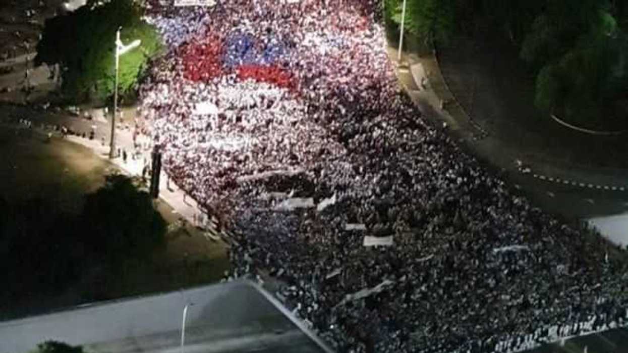 cuba-celebra-el-dia-del-trabajo-con-llamado-a-unidad-frente-a-eua