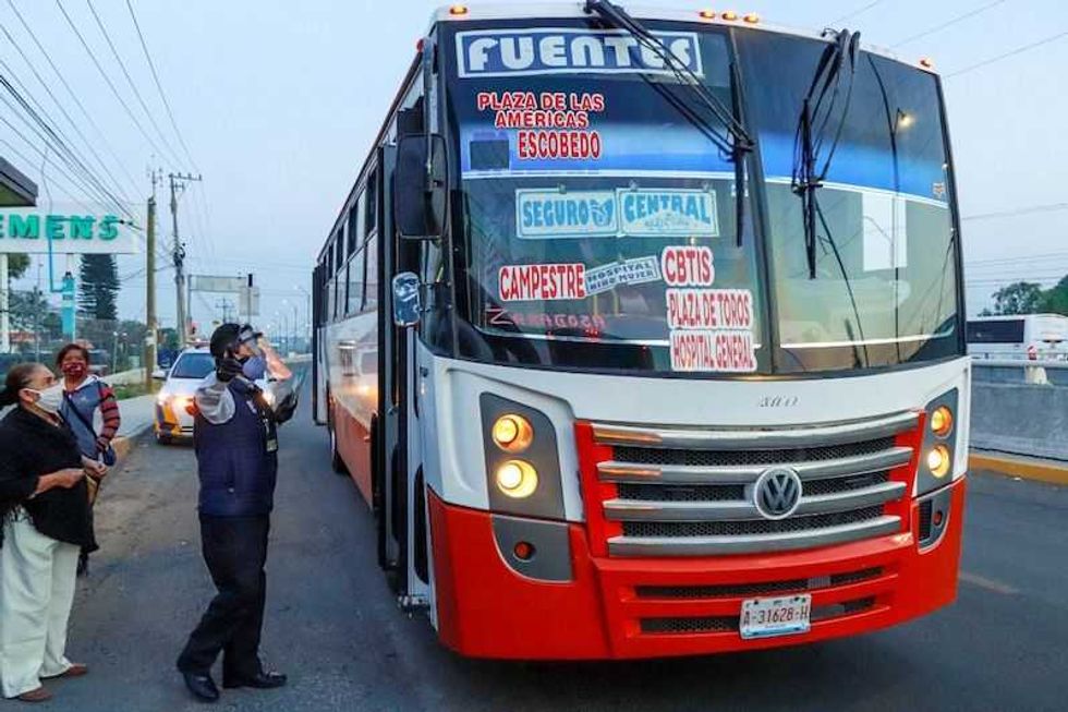 cubreboca obligatorio transporte 1