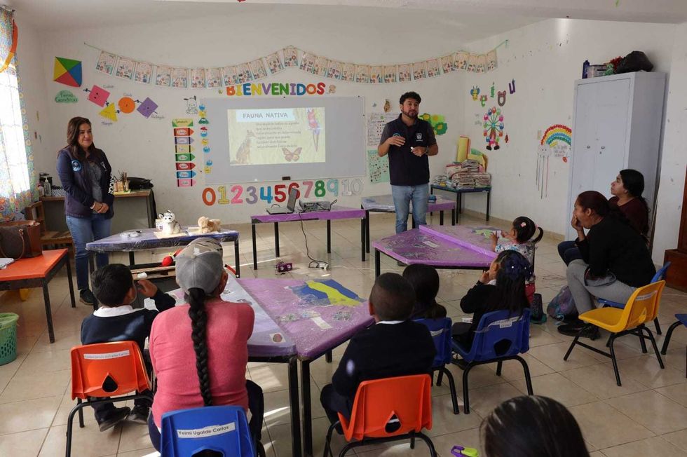 Dependencias municipales de San Juan del R\u00edo brindan atenci\u00f3n a habitantes de Estancia de Bordos durante programa Mi\u00e9rcoles en comunidad