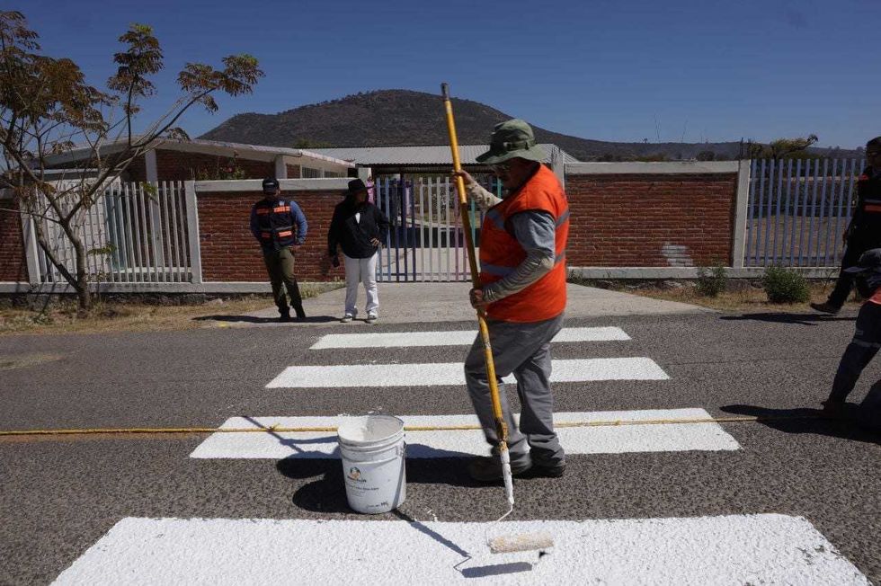 Dependencias municipales de San Juan del R\u00edo brindan atenci\u00f3n a habitantes de Estancia de Bordos durante programa Mi\u00e9rcoles en comunidad