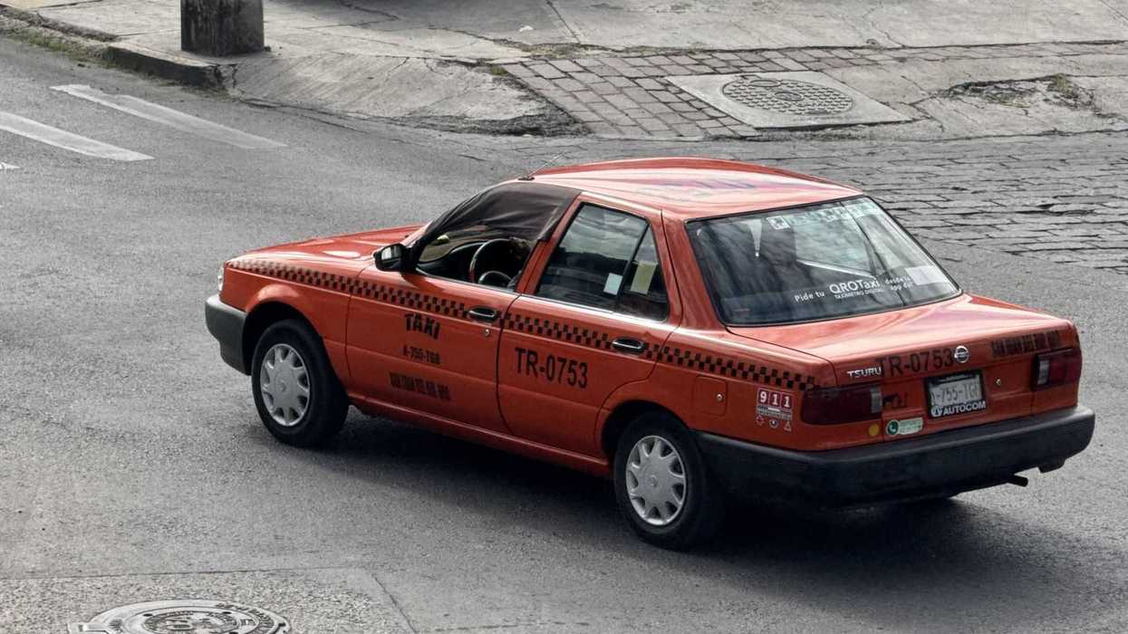 Desafíos y oportunidades para los taxistas de San Juan del Río.