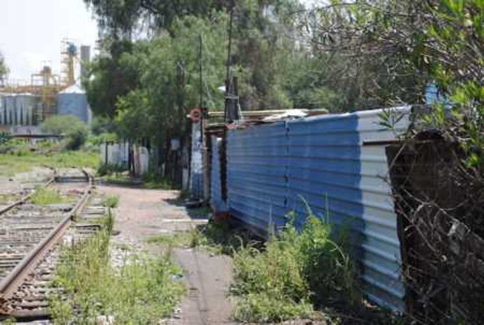 desalojara-ferromex-cartolandia-san-juan-del-rio-3