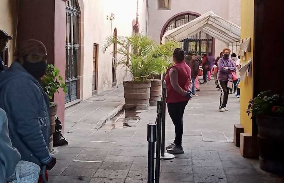 Desayunadores comunitarios benefician a familias de San Juan