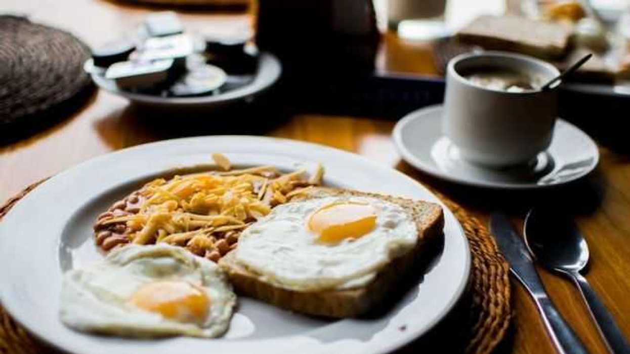 desayuno-evita-consumir-alimentos-sin-control-en-dia
