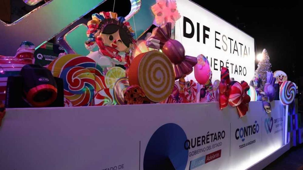 Desfile Navideño del Festival Alegría Contigo 2024 conquista Huimilpan.