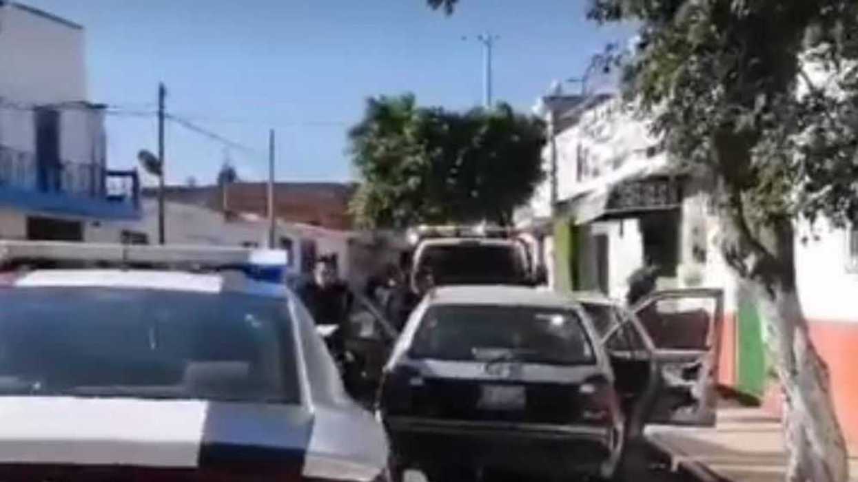 Detención en San Juan del Río de dos sujetos con sustancias ilícitas.