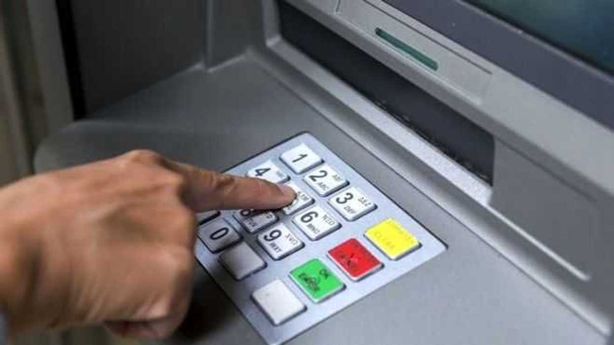 detienen-a-hombre-que-colocaba-trampas-en-cajeros-automaticos