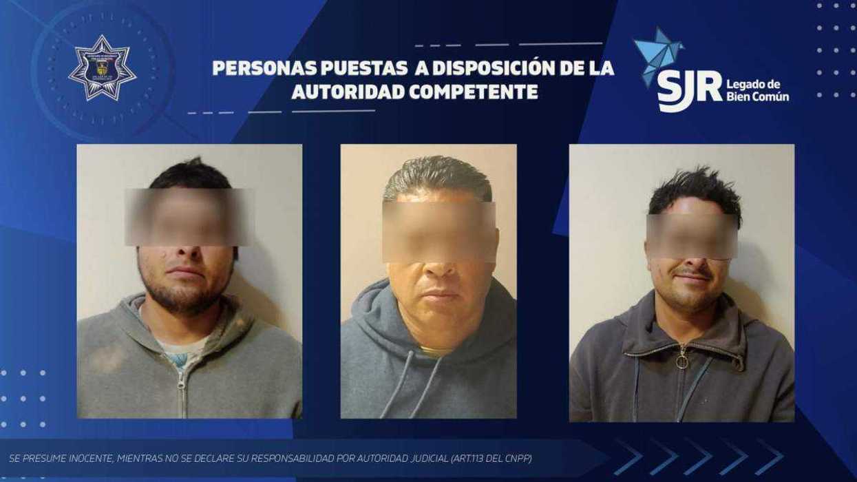 Detienen a tres hombres por allanamiento de domicilio en la colonia San Rafael, San Juan del Río. Foto: Secretaría de Seguridad Pública Municipal, San Juan del Río.