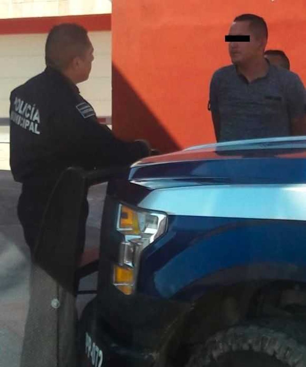 detienen en tequisquiapan a 3 sujetos con replicas de armas de fuego 2