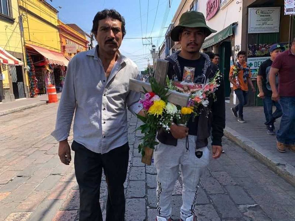 dia de la santa cruz 1