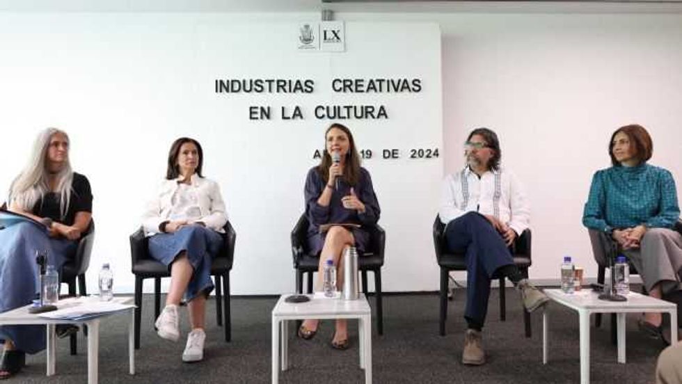 Diputada Ana Paola López impulsa Ley para potenciar sectores creativos en Querétaro.