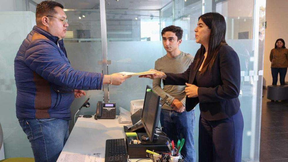Diputada Juliana Hernández Quintanar durante presentación de iniciativa en la LXI Legislatura del estado de Querétaro para conmemorar Día Internacional de los Cuidados.