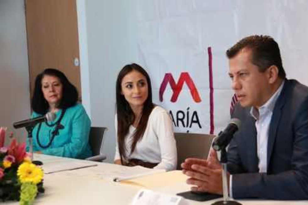 diputada-maria-aleman-iniciativa-de-ley-de-propiedad-queretaro.-03
