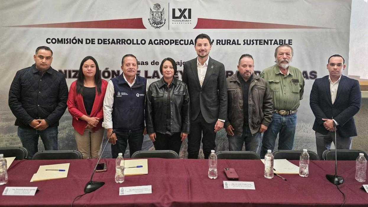 Diputada Sully Mauricio Sixtos en mesa de armonización Ley General de Aguas en Tequisquiapan, Querétaro