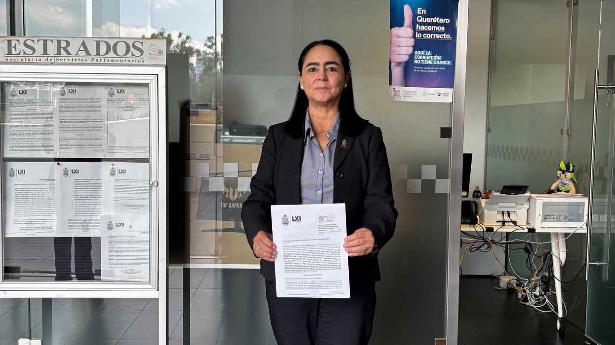 Diputada Teresita Calzada durante la presentación de su propuesta en el Congreso de Querétaro.