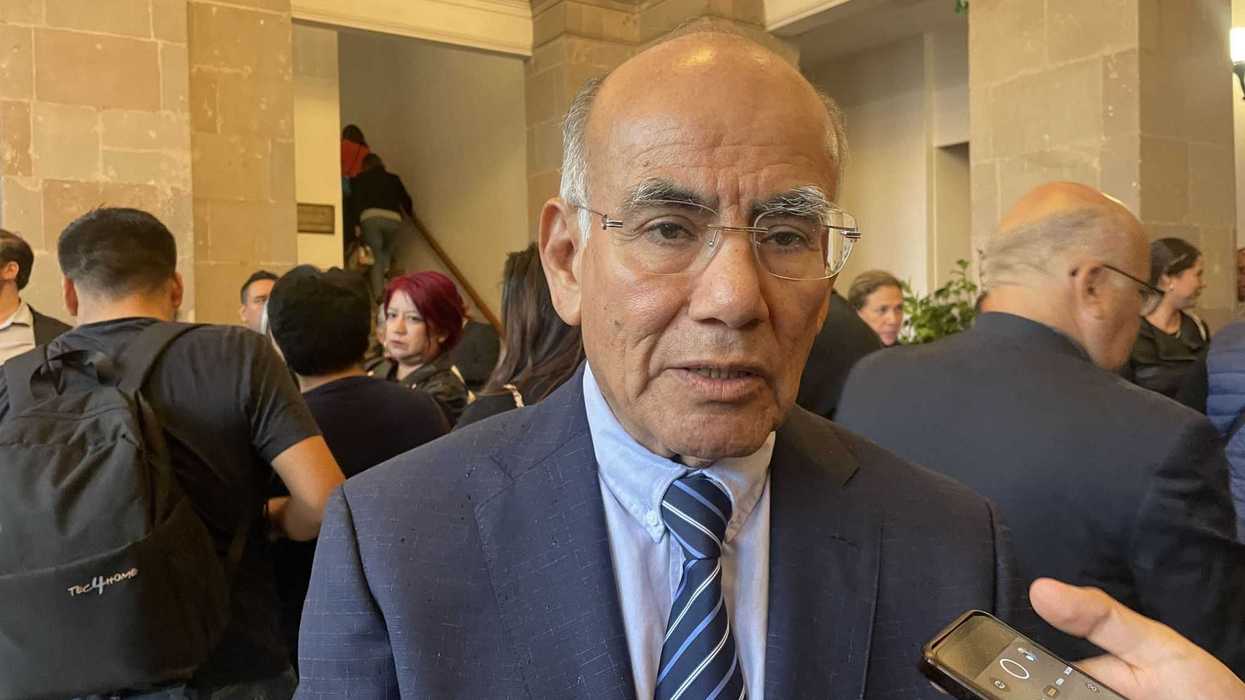 Diputado Antonio Zapata defiende incremento en tarifas de agua en Querétaro y acusa a Morena de politizar el tema.