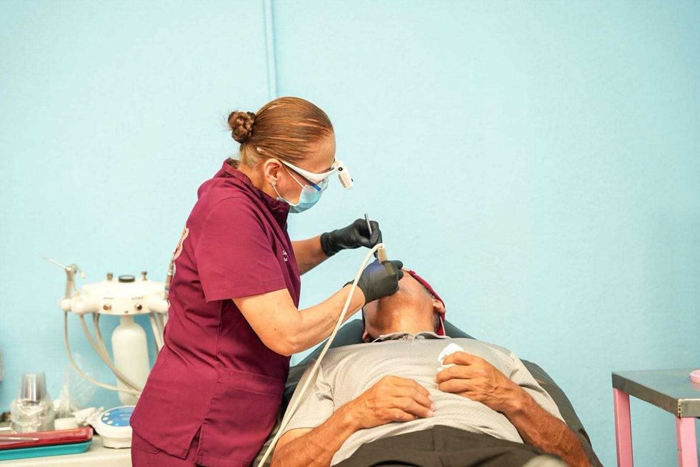 Diputado Edgar G\u00fcero Inzunza Ballesteros en jornada de bienestar en La Valla, San Juan del R\u00edo