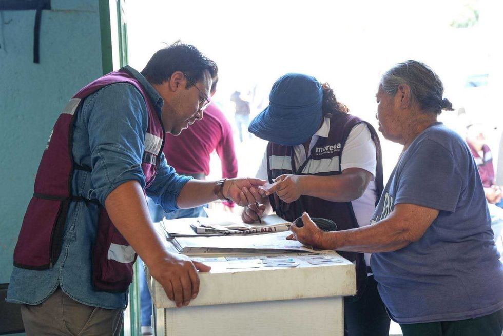 Diputado Edgar G\u00fcero Inzunza Ballesteros en jornada de bienestar en La Valla, San Juan del R\u00edo