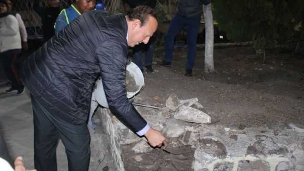 Diputado Germaín Garfias gestiona recursos para Plaza en Santa Rosa Xajay.