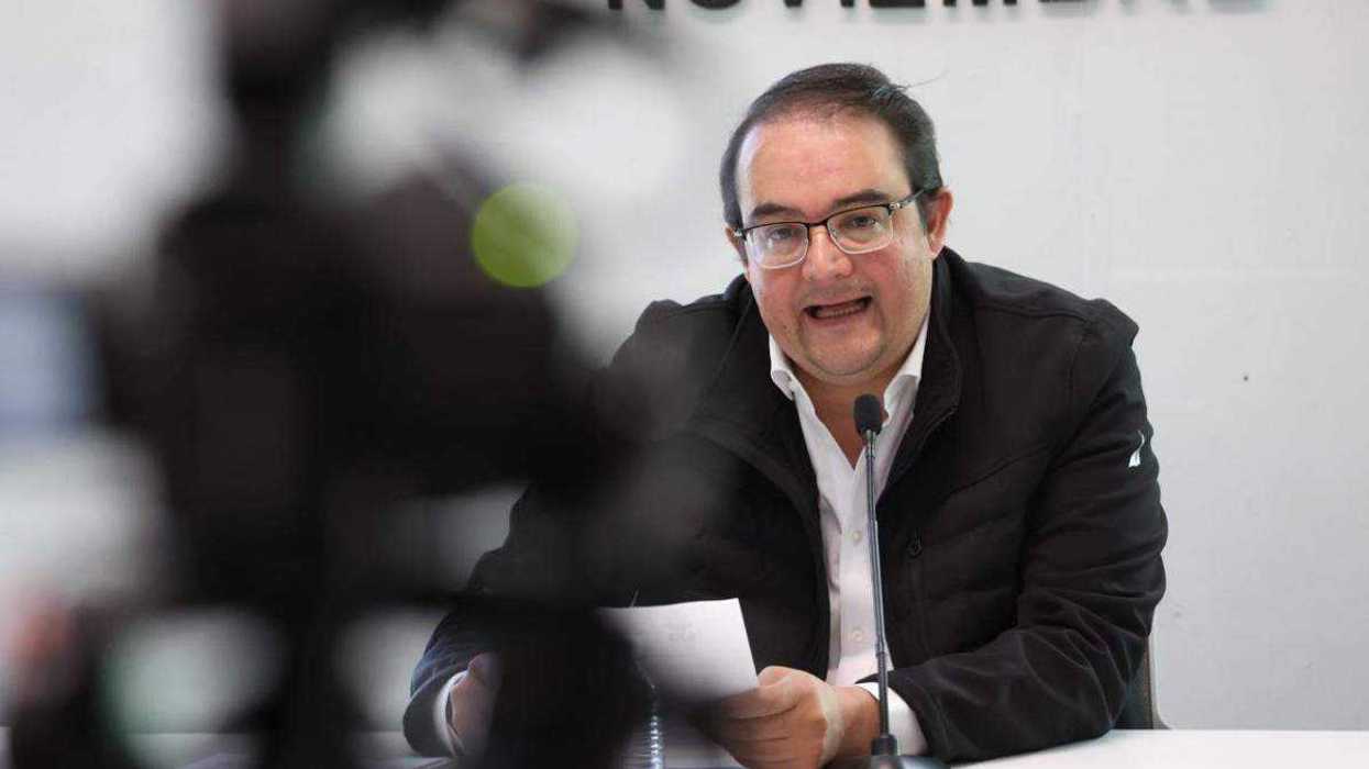 Diputado Guillermo Vega Guerrero, presidente de la Comisión de Administración y Procuración de Justicia, durante sesión donde se aprobó reforma contra cobranza ilegal.