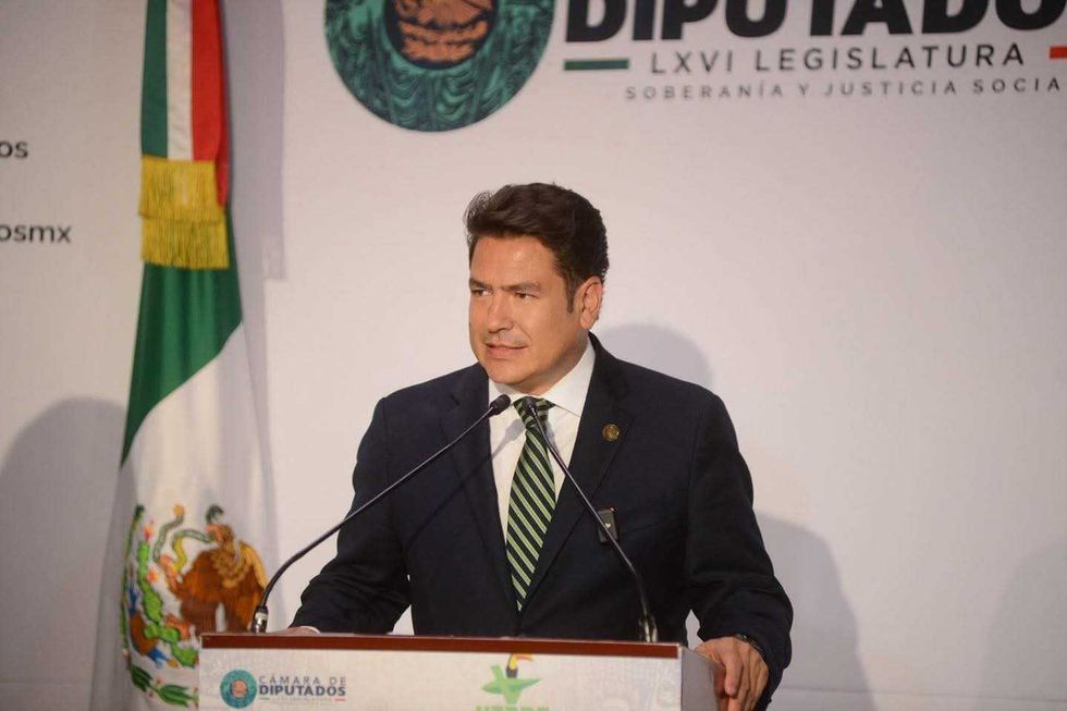 Diputado Ricardo Astudillo propone eliminar abusos del Buró de Crédito.