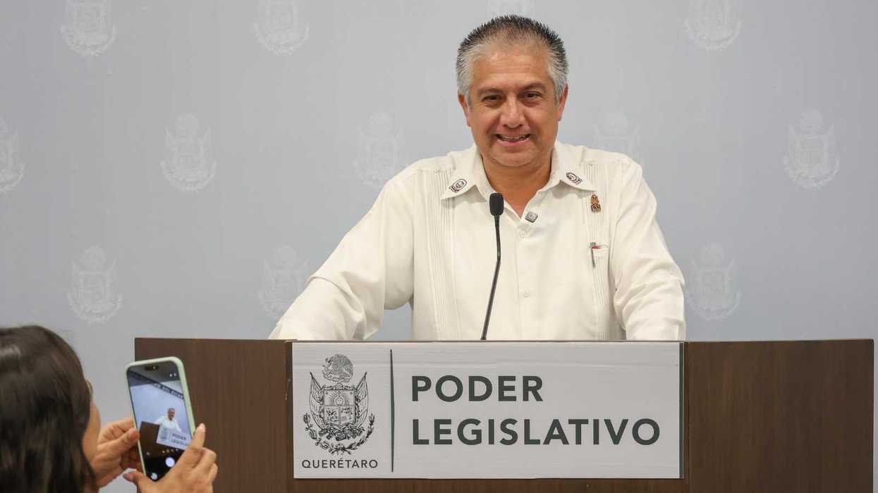Diputado Sinuhé Piedragil presenta reforma a asociaciones políticas en el Congreso de Querétaro ante la LXI Legislatura