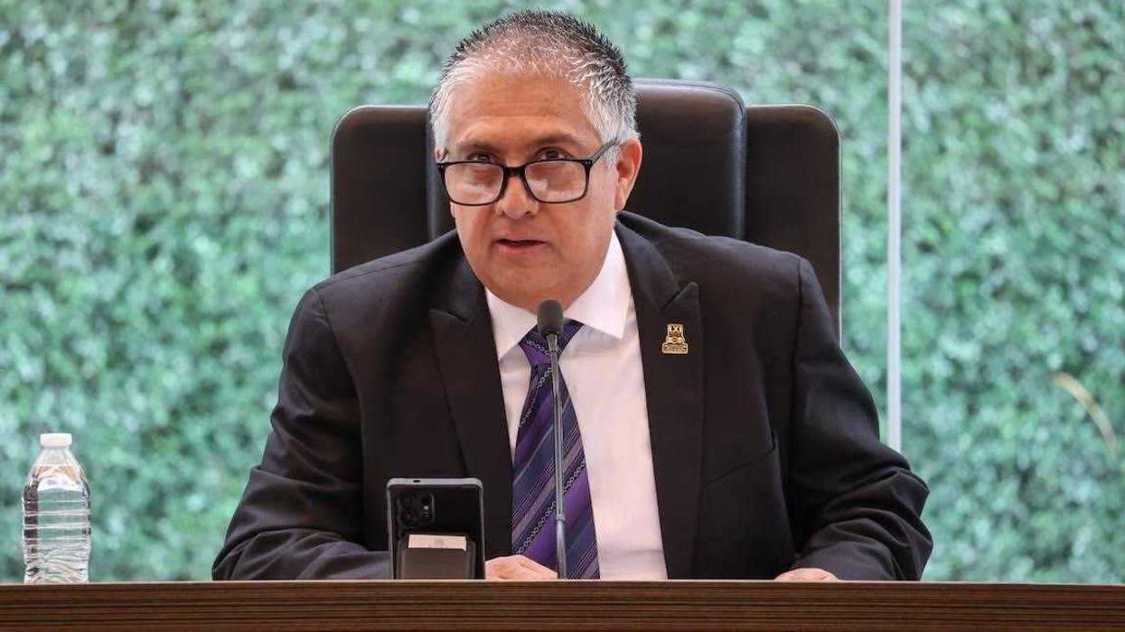 Diputados de la LXI Legislatura de Querétaro durante la sesión de Pleno con la Mesa Directiva al frente.