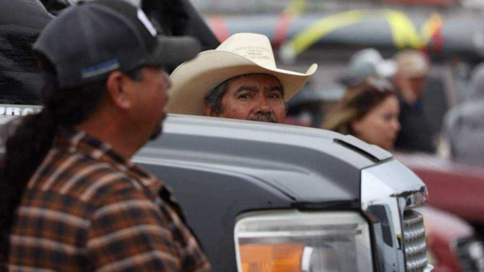 Diputados de Querétaro participan en el acompañamiento de más de 20 mil paisanos que regresan a la entidad.