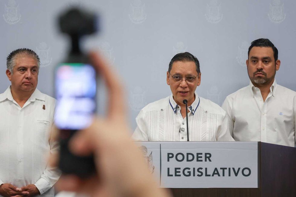 Diputados del Grupo Legislativo de Morena en el Congreso del Estado de Quer\u00e9taro durante conferencia de prensa