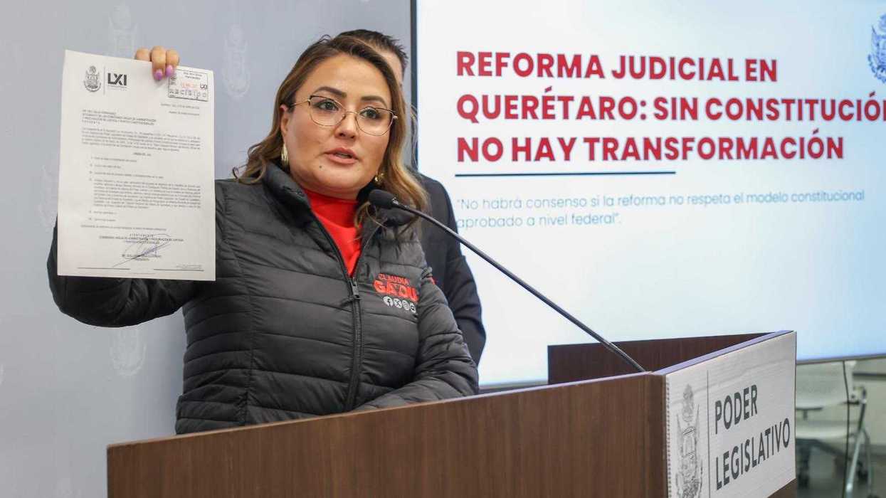 Diputados del PT en conferencia sobre reforma judicial en el Congreso de Querétaro