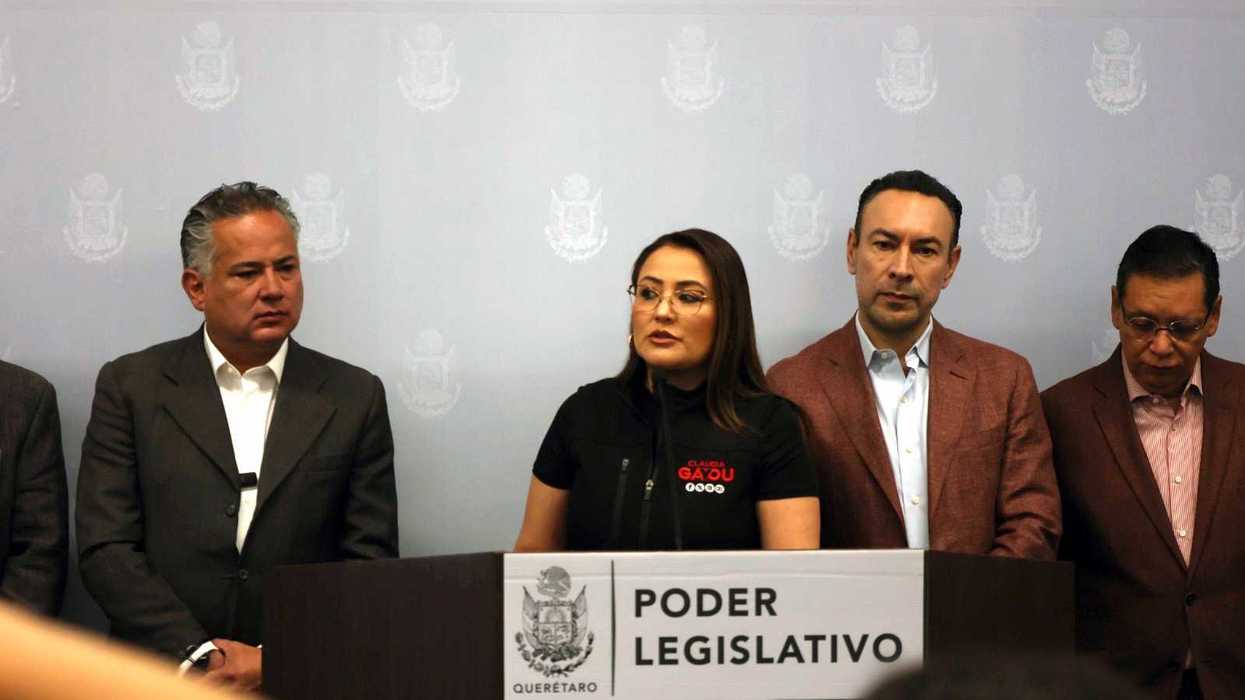 Diputados durante conferencia sobre la viabilidad jurídica del polígrafo electoral en Querétaro