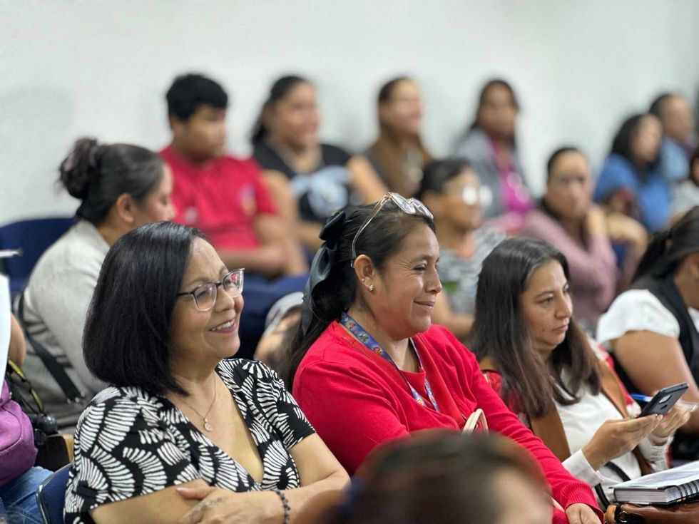 Docentes en capacitaci\u00f3n en cultura de paz en Quer\u00e9taro mediante estrategias de sana convivencia escolar
