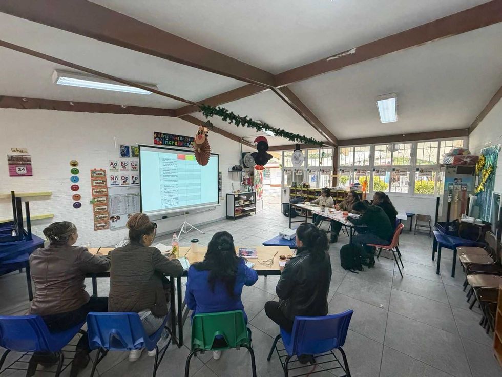 Docentes en capacitaci\u00f3n en cultura de paz en Quer\u00e9taro mediante estrategias de sana convivencia escolar