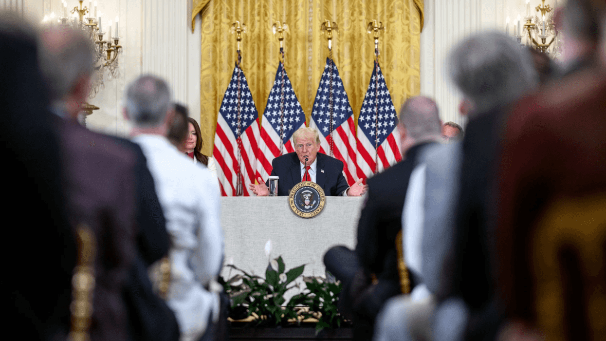 Donald Trump presidente Estados Unidos durante discurso Foro Económico Mundial Davos 2026 sobre aranceles Europa