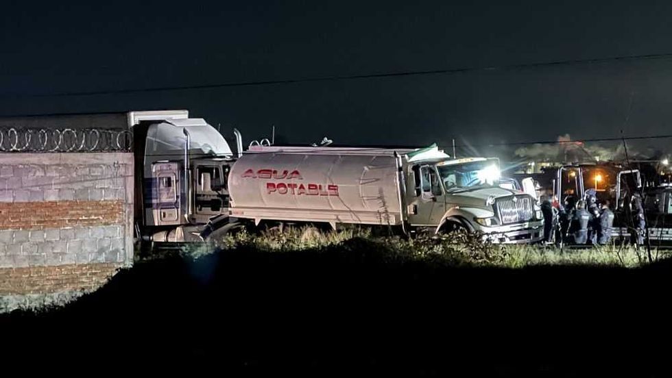 Dos policías murieron en trágico accidente en la México Querétaro.
