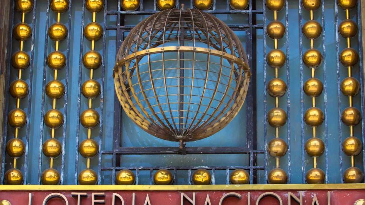 DOS SIGLOS DE EXISTENCIA "LOTERÍA NACIONAL"