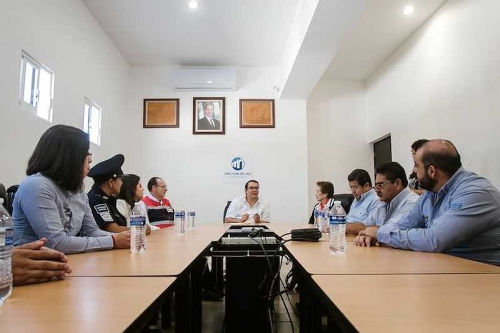 duplica alcalde aportacion de trabajadores a cruz roja san juan del rio 4